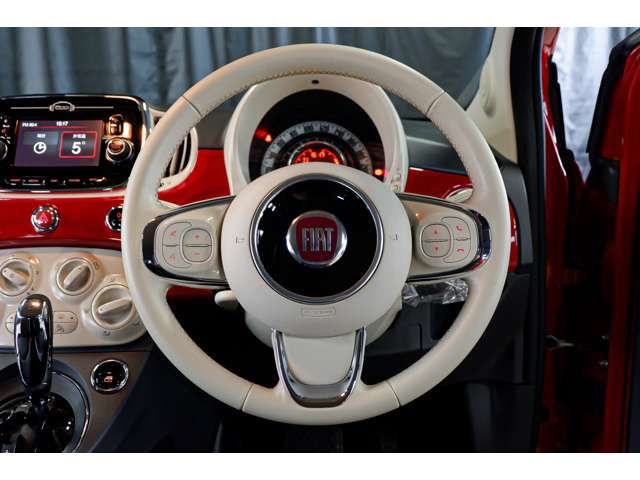 FIAT 500C 2016 Image 31