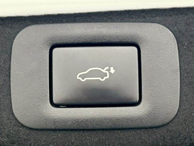 TOYOTA LEXUS ES300H 2019 Image 31