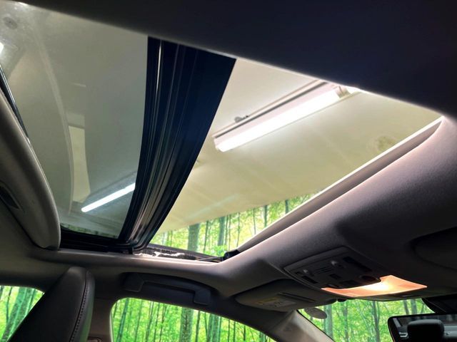 TOYOTA LEXUS IS300H 2017 Image 31