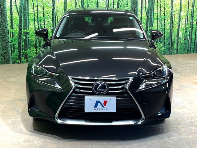 TOYOTA LEXUS IS300H 2017 Image 31