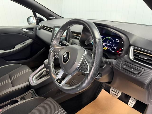 RENAULT LUTECIA 2024 Image 31