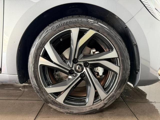 RENAULT LUTECIA 2024 Image 31