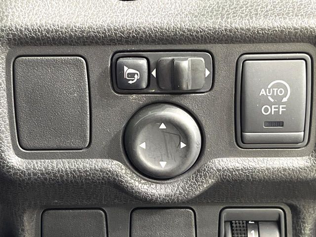 NISSAN NOTE 2013 Image 31