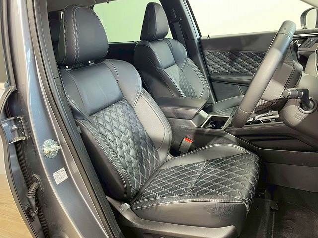 MITSUBISHI OUTLANDER PHEV 2022 Image 31