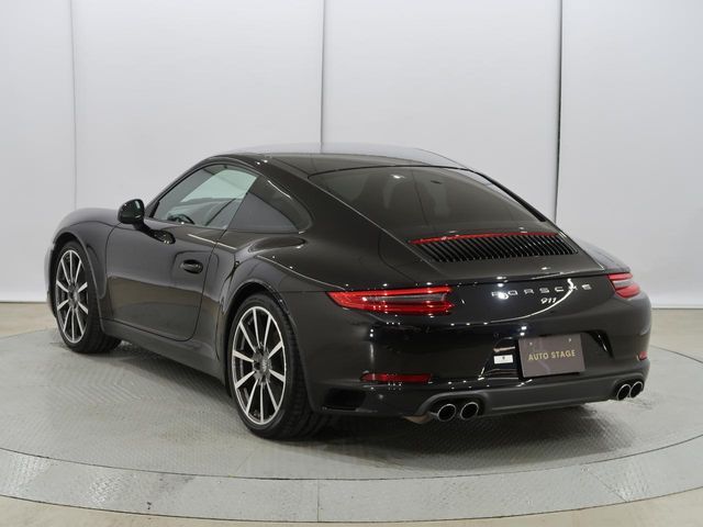 PORSCHE 911 2016 Image 31