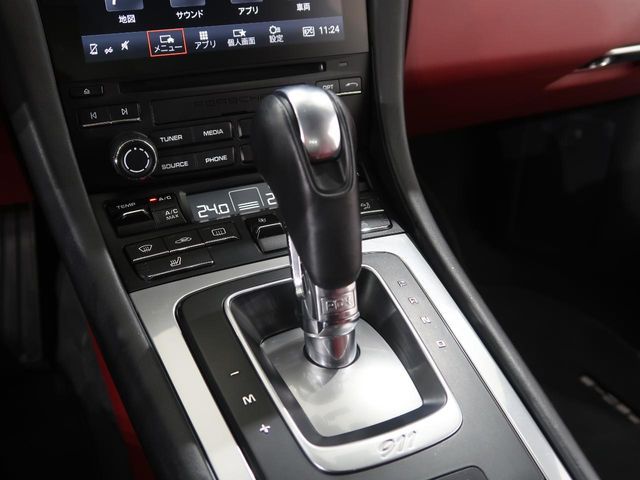 PORSCHE 911 2016 Image 31