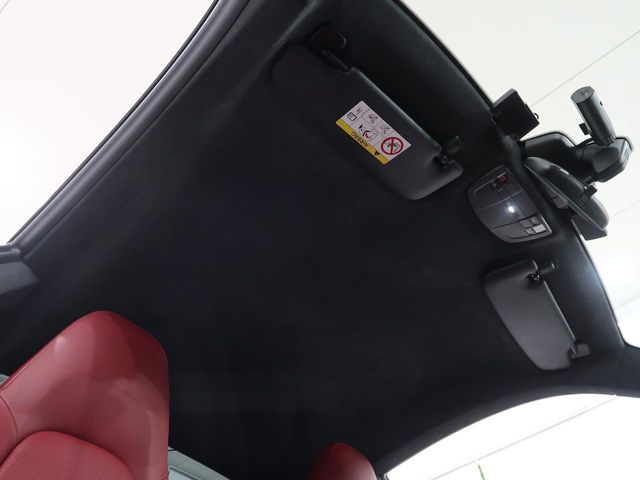 PORSCHE 911 2016 Image 31