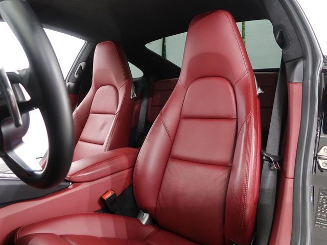 PORSCHE 911 2016 Image 31