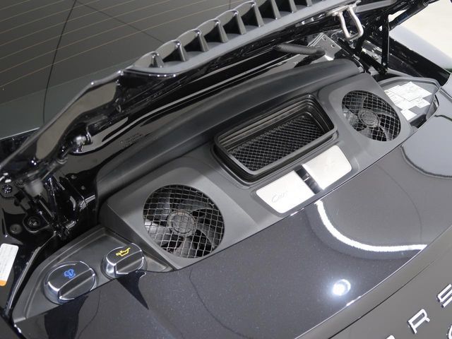 PORSCHE 911 2016 Image 31