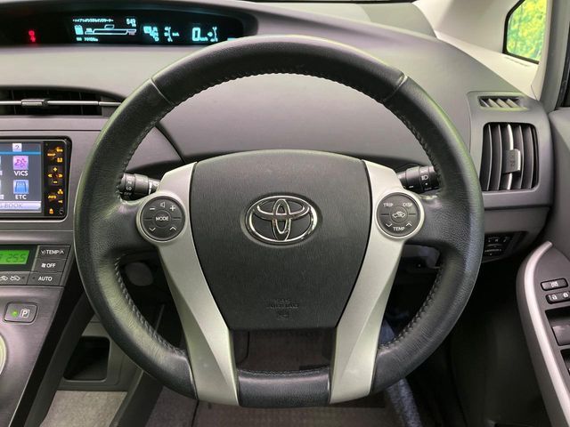 TOYOTA PRIUS 2011 Image 31