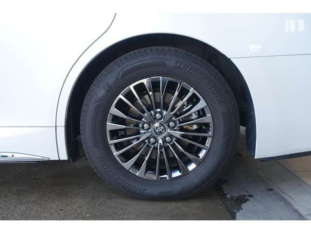 TOYOTA ALPHARD HYBRID 2025 Image 31