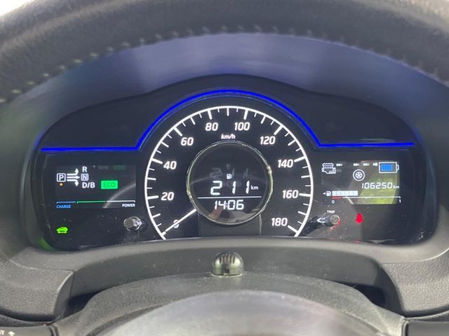 NISSAN NOTE 2017 Image 31