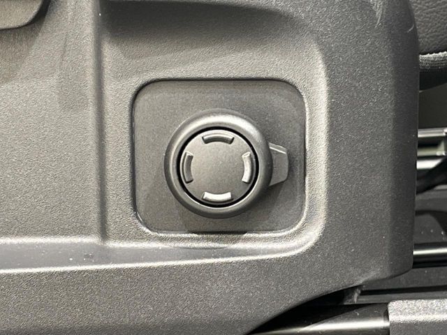 ROVER DEFENDER 2024 Image 31