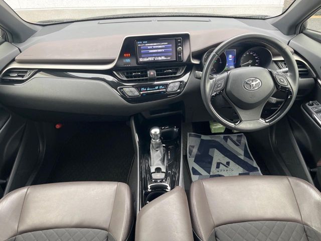 TOYOTA C-HR 2017 Image 31