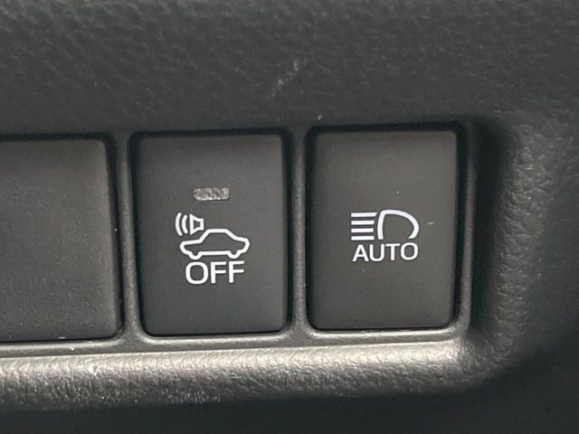 TOYOTA C-HR 2017 Image 31