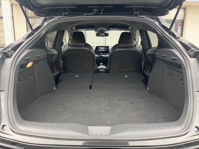 TOYOTA C-HR 2017 Image 31