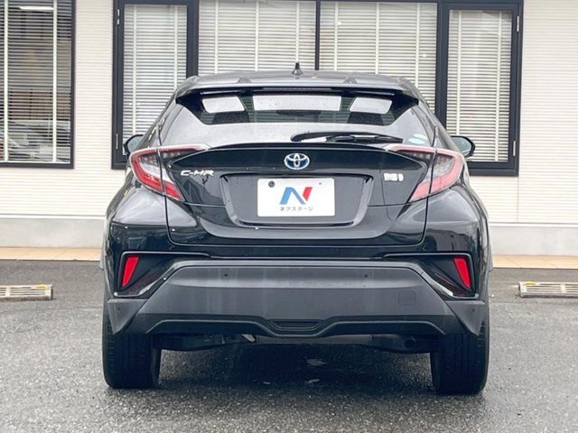 TOYOTA C-HR 2017 Image 31
