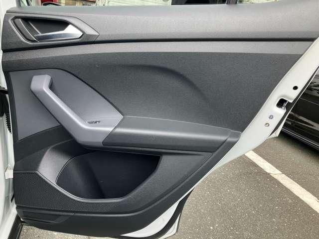 VOLKSWAGEN T-CROSS 2021 Image 31