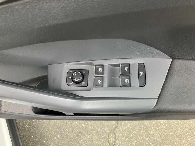 VOLKSWAGEN T-CROSS 2021 Image 31