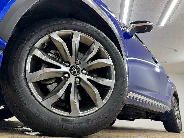 TOYOTA LEXUS NX300H AWD 2018 Image 31