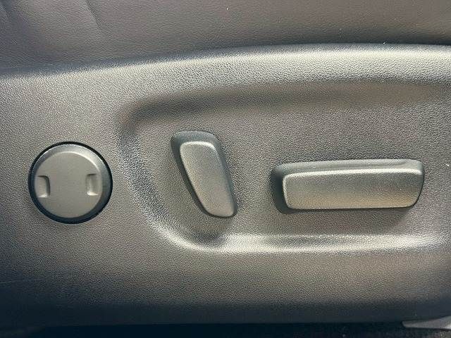 TOYOTA HARRIER 2WD 2018 Image 31