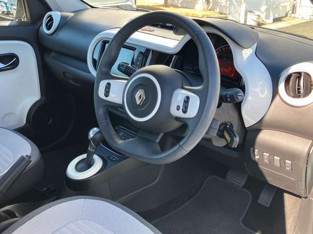 RENAULT TWINGO 2020 Image 31
