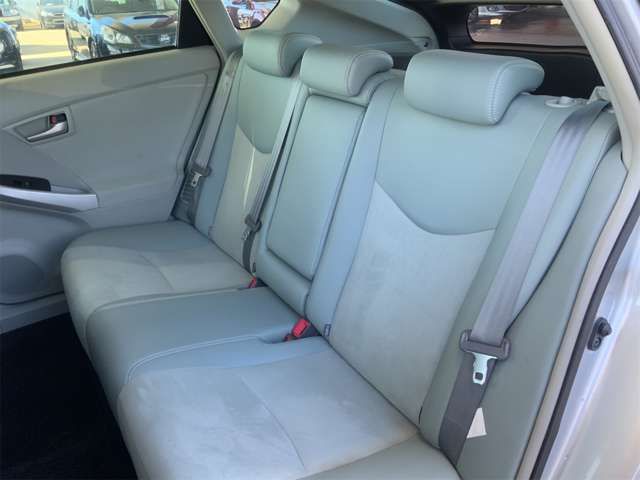 TOYOTA PRIUS 2013 Image 31