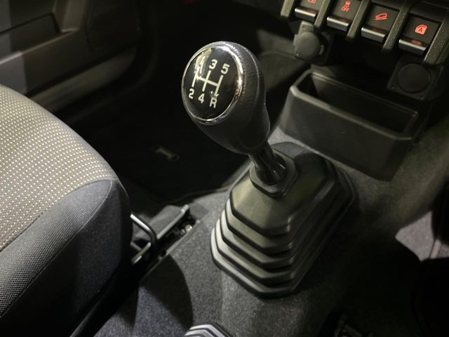 SUZUKI JIMNY 4WD 2024 Image 31