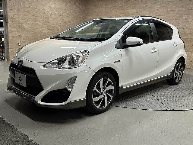 TOYOTA AQUA 2015 Image 31