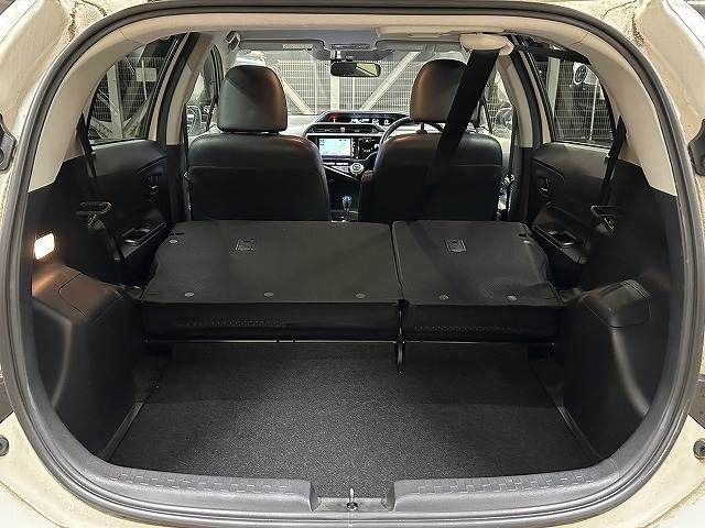 TOYOTA AQUA 2015 Image 31