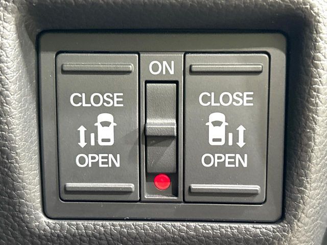 HONDA N BOX CUSTOM 2021 Image 31