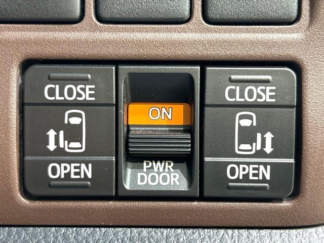 TOYOTA ESQUIRE 2015 Image 31