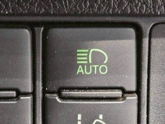 TOYOTA COROLLA FIELDER HYBR 2016 Image 31