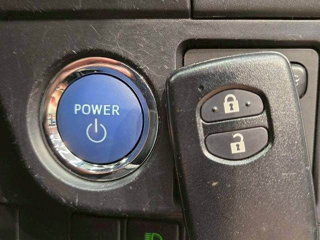 TOYOTA COROLLA FIELDER HYBR 2016 Image 31