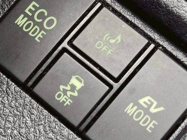 TOYOTA COROLLA FIELDER HYBR 2016 Image 31