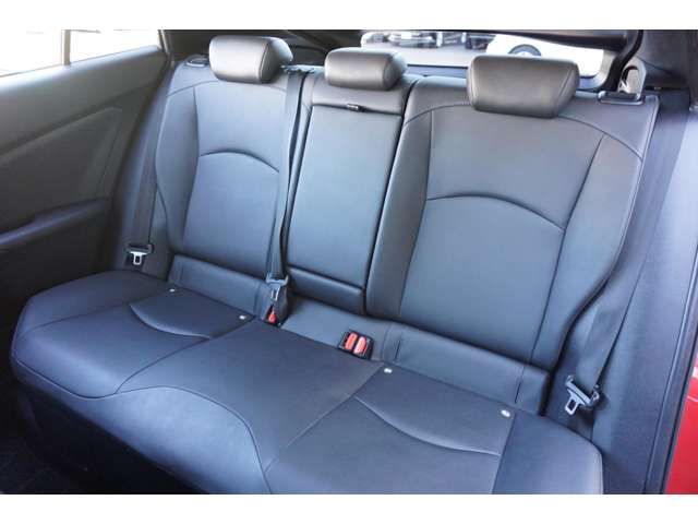 TOYOTA PRIUS 2016 Image 31