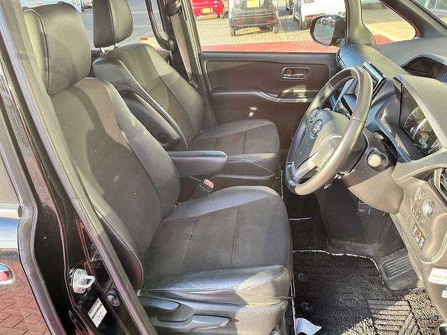 TOYOTA NOAH 2016 Image 31