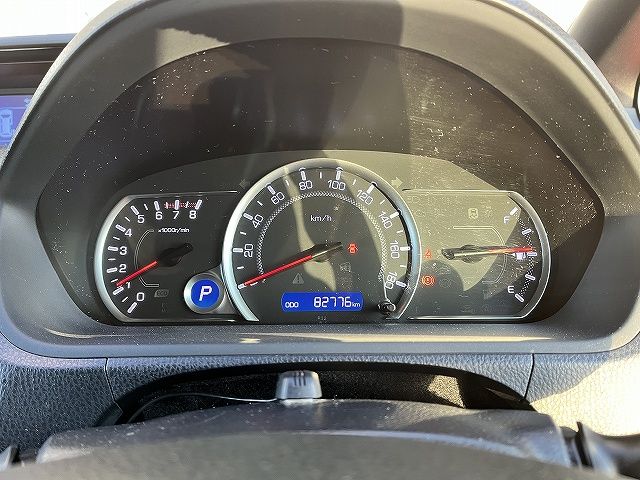 TOYOTA NOAH 2016 Image 31