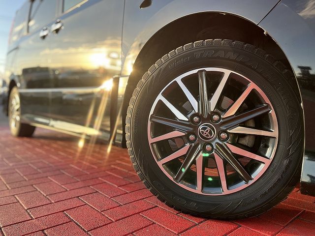 TOYOTA NOAH 2016 Image 31