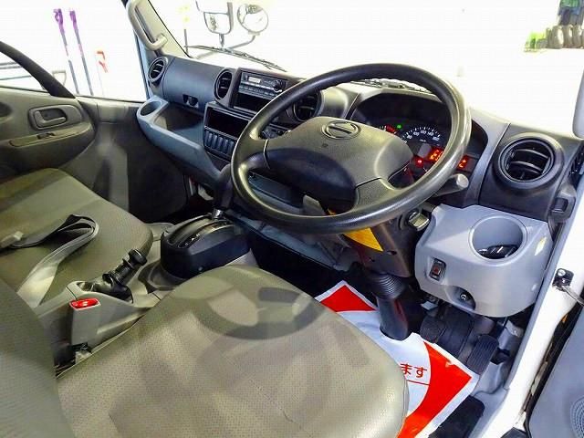 HINO DUTRO 2016 Image 31