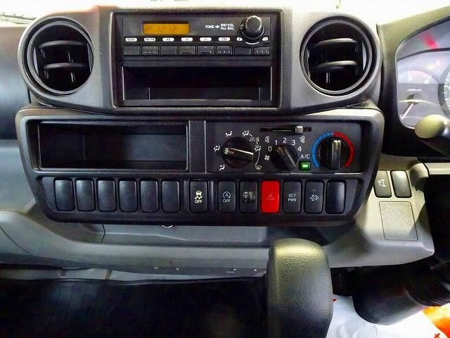 HINO DUTRO 2016 Image 31