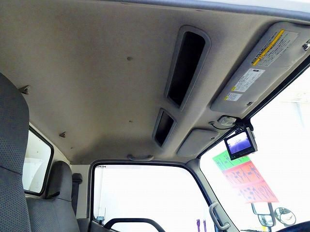 HINO DUTRO 2016 Image 31