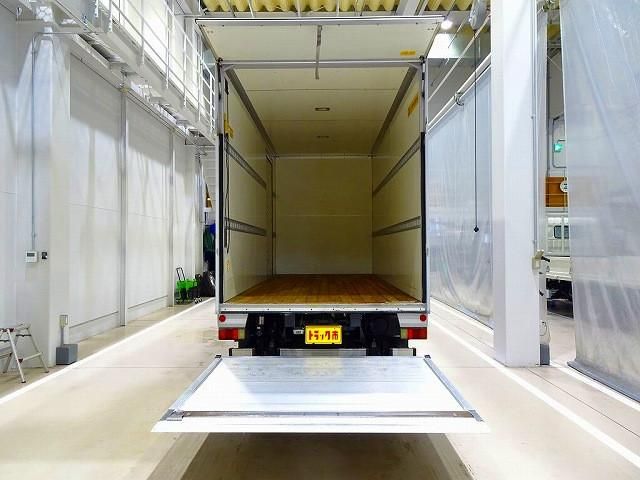 HINO DUTRO 2016 Image 31