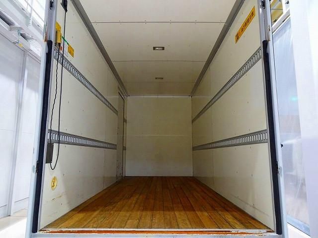 HINO DUTRO 2016 Image 31