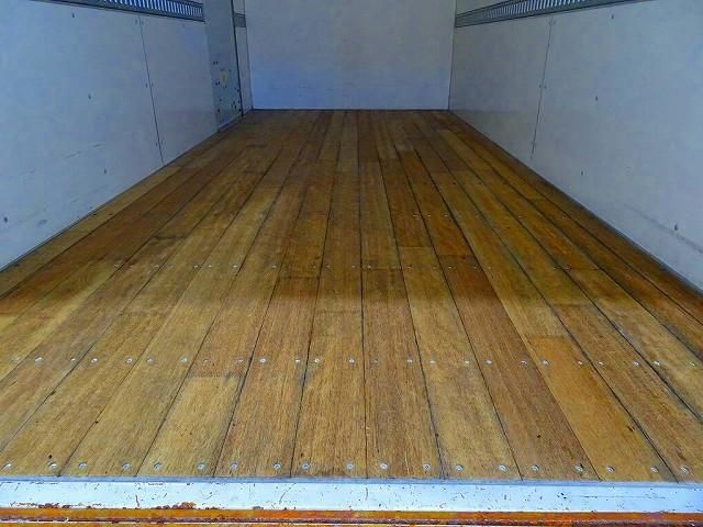 HINO DUTRO 2016 Image 31