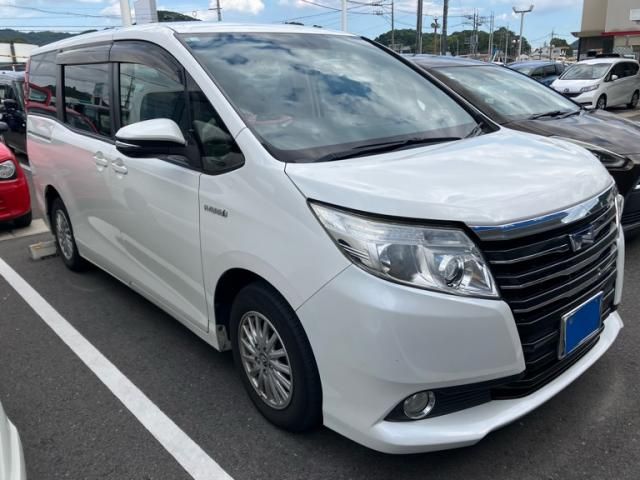 TOYOTA NOAH HYBRID 2014 Image 31