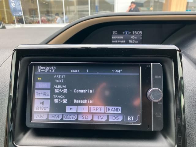 TOYOTA NOAH HYBRID 2014 Image 31