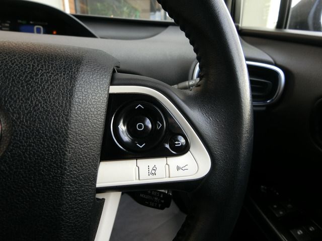 TOYOTA PRIUS 2016 Image 31