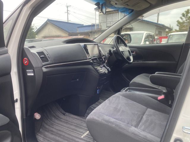 TOYOTA ESTIMA 2012 Image 31