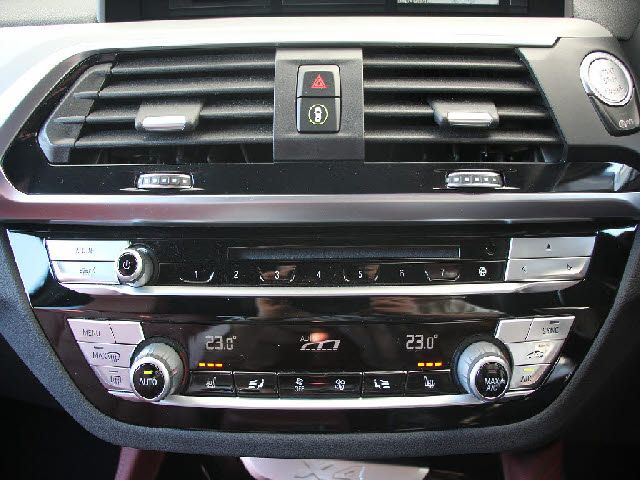 BMW X4 2018 Image 31